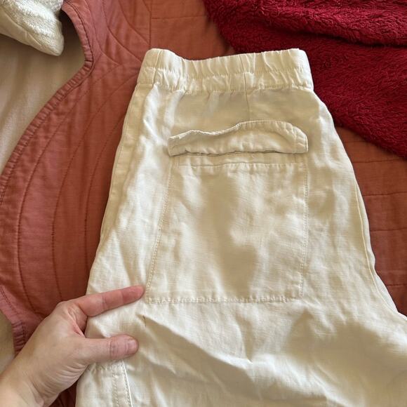 Vince Wide Leg Cargo Pants - Picture 6 of 8